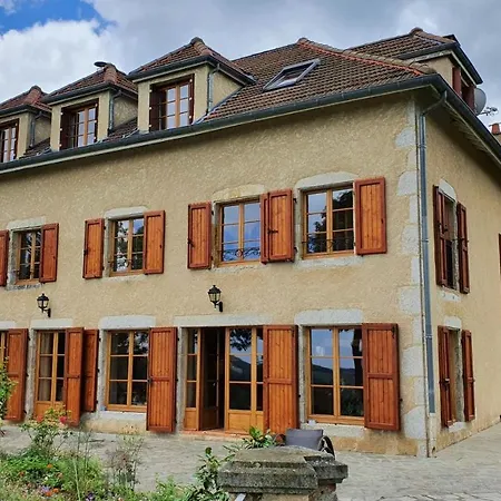 לינה וארוחת בוקר Domaine De Montvianeix