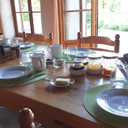 לינה וארוחת בוקר Domaine De Montvianeix