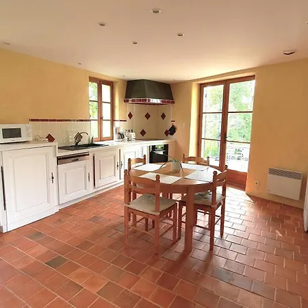 לינה וארוחת בוקר Domaine De Montvianeix